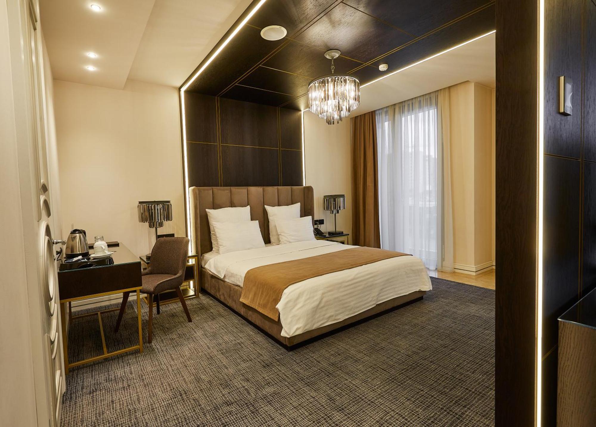 アガバビアンズ ホテル エレバン エクステリア 写真 A room at the hotel