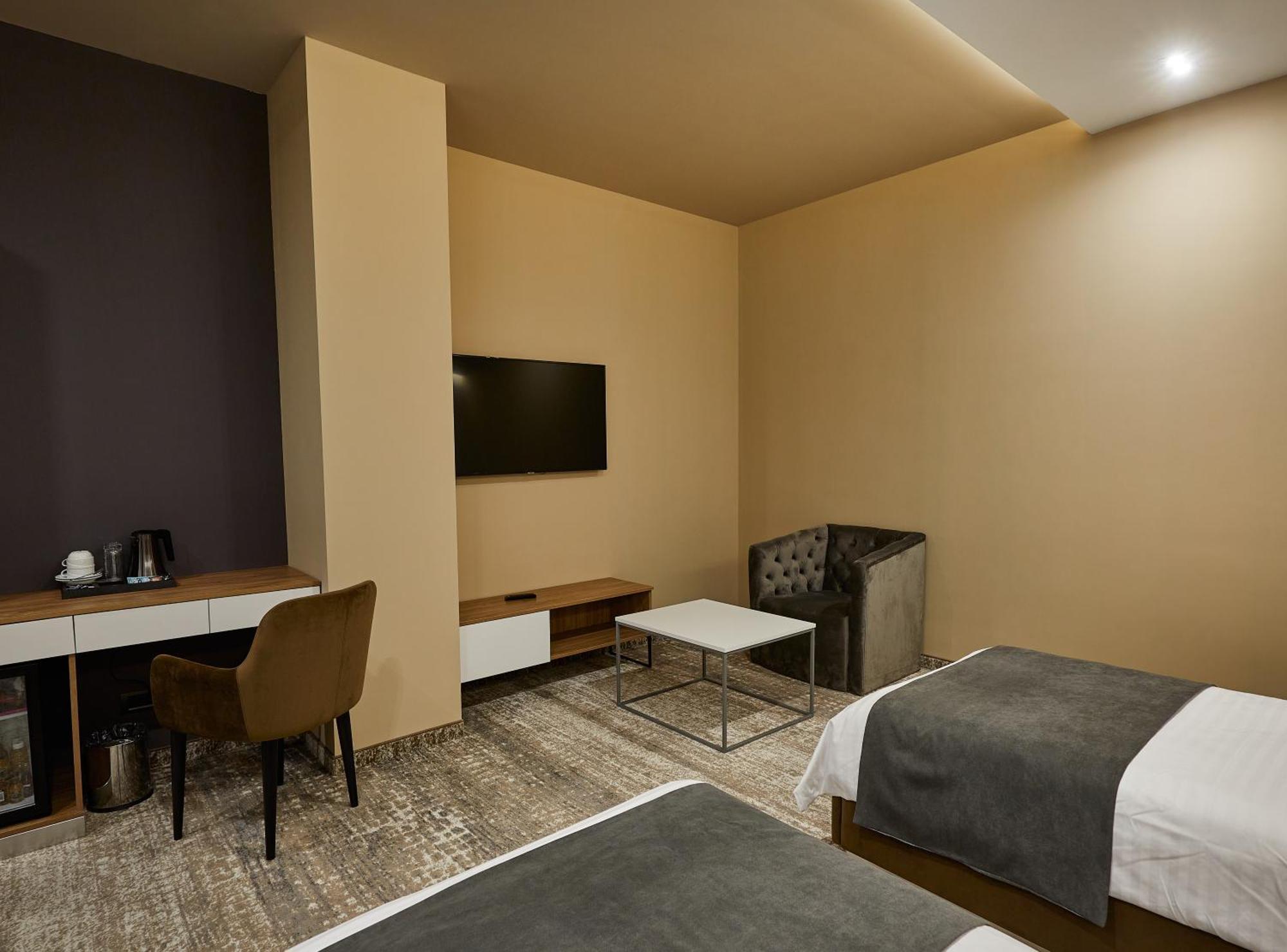 アガバビアンズ ホテル エレバン 部屋 写真 A room at the hotel